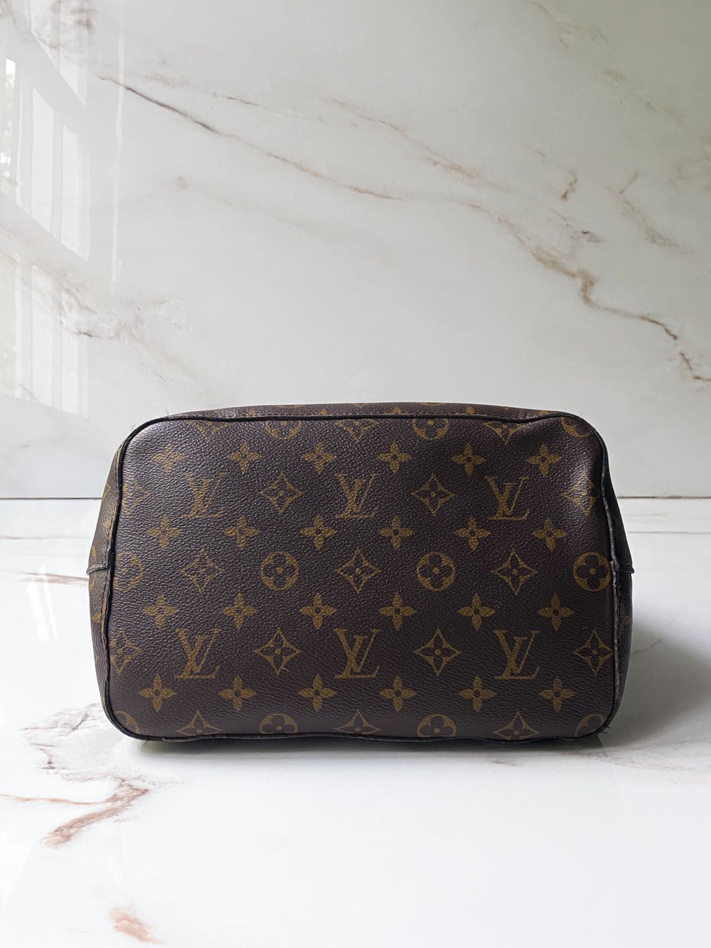 Bolsa Louis Vuitton NéoNoé MM - LUXO INTELIGENTE