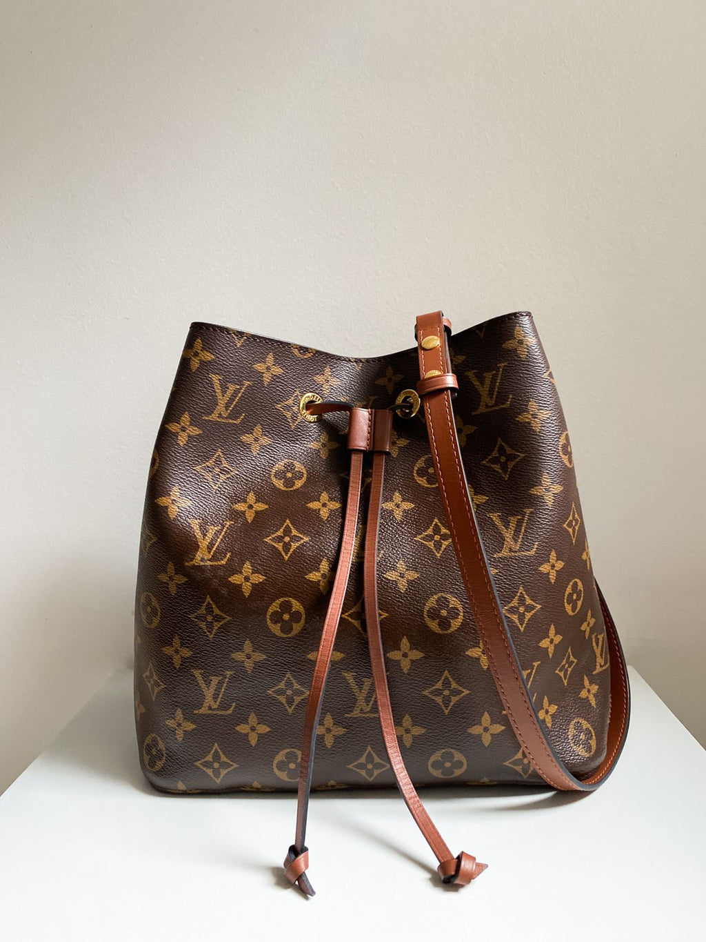 Bolsa Louis Vuitton NéoNoé MM