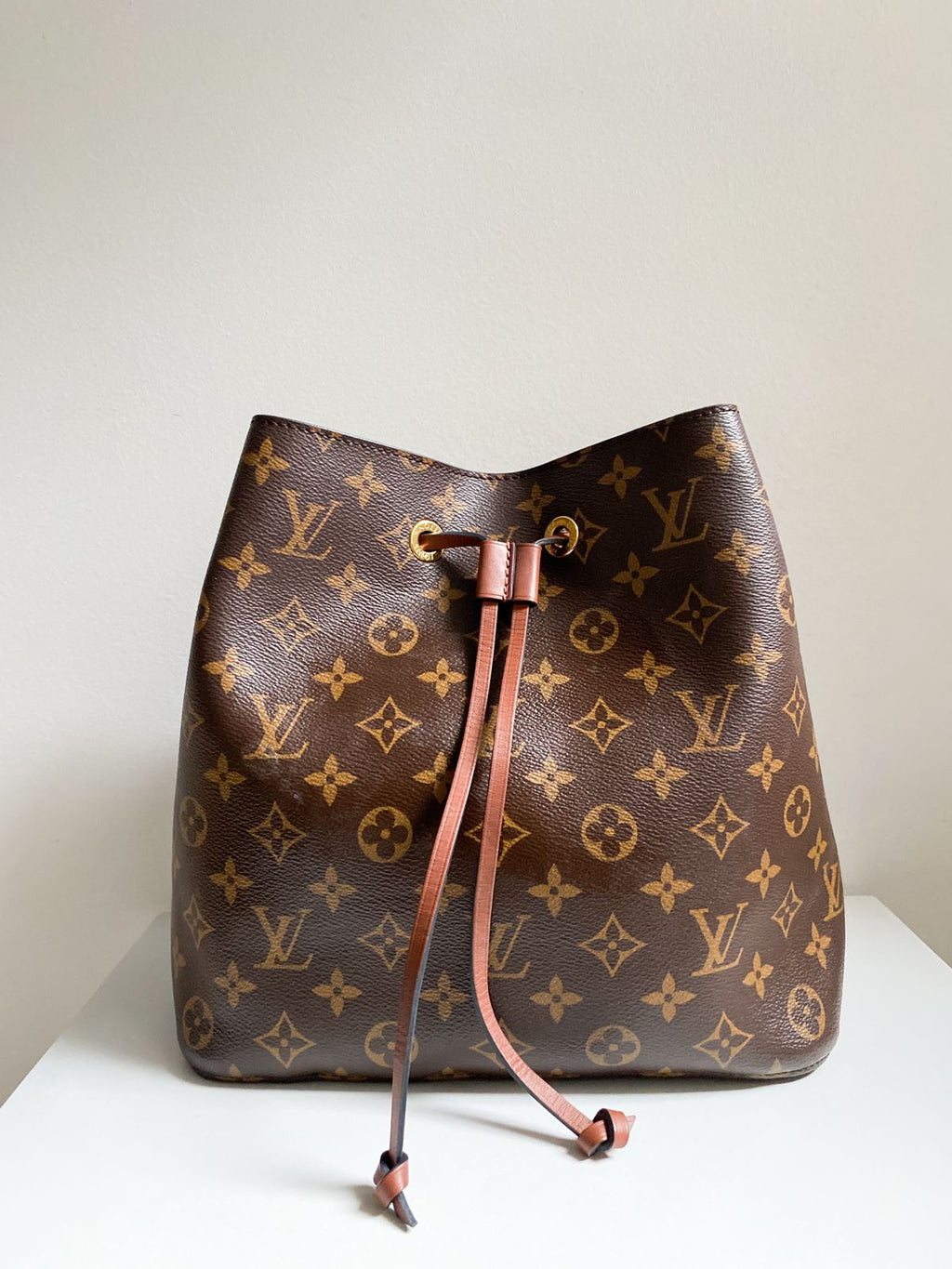 Bolsa Louis Vuitton NéoNoé MM
