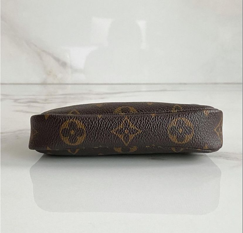Bolsa Louis Vuitton Pochette Accessoires Mini