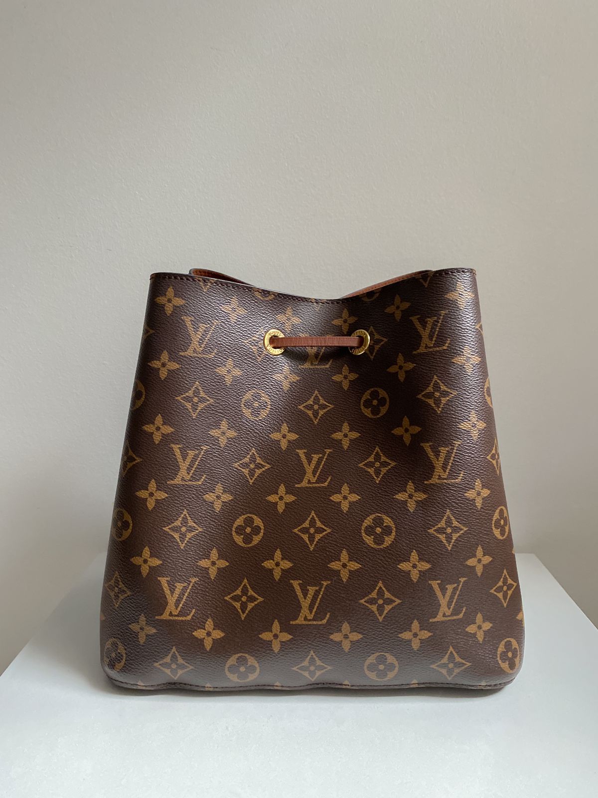 Bolsa Louis Vuitton NéoNoé MM