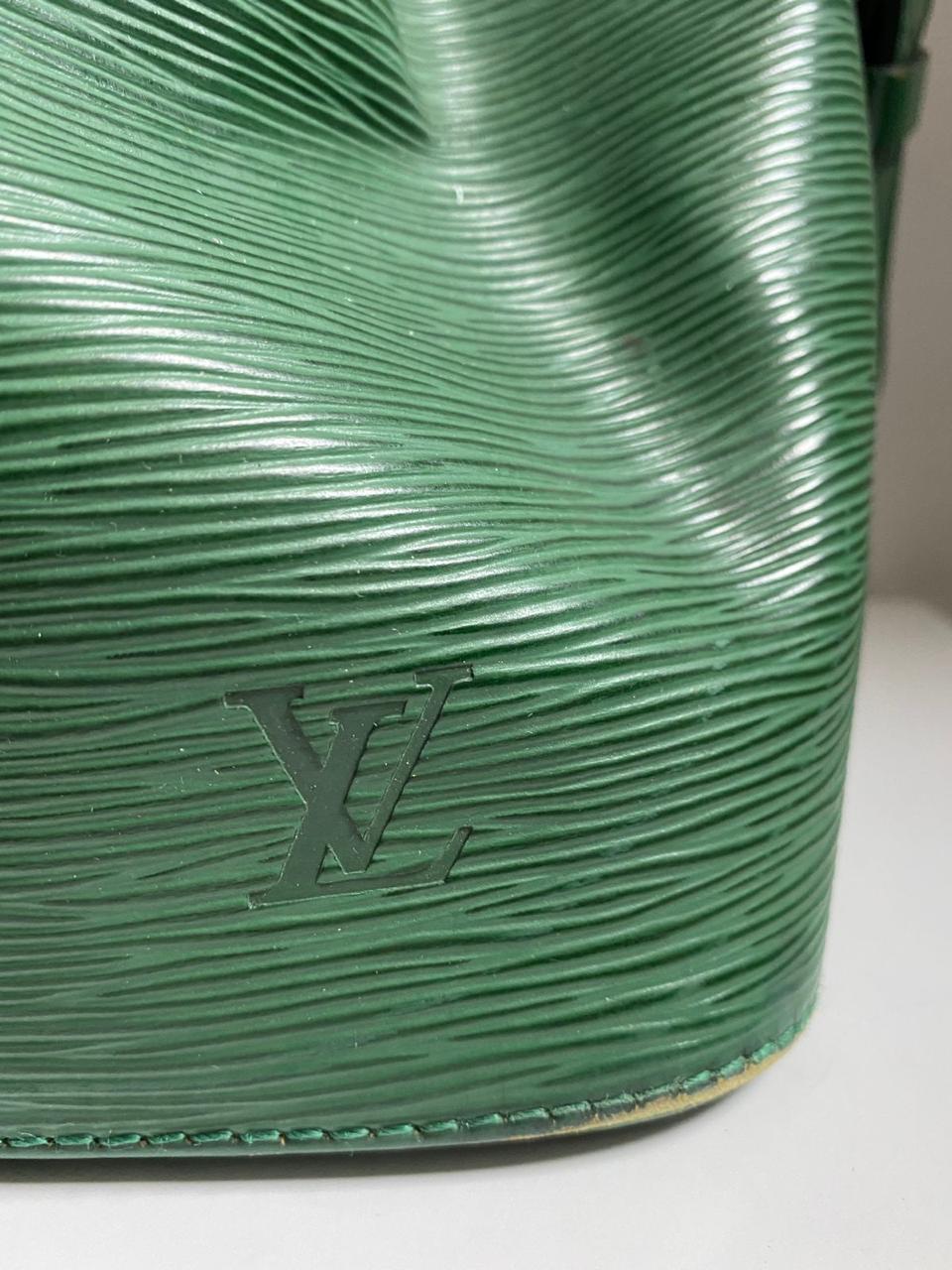 Bolsa Louis Vuitton Bucket Noé