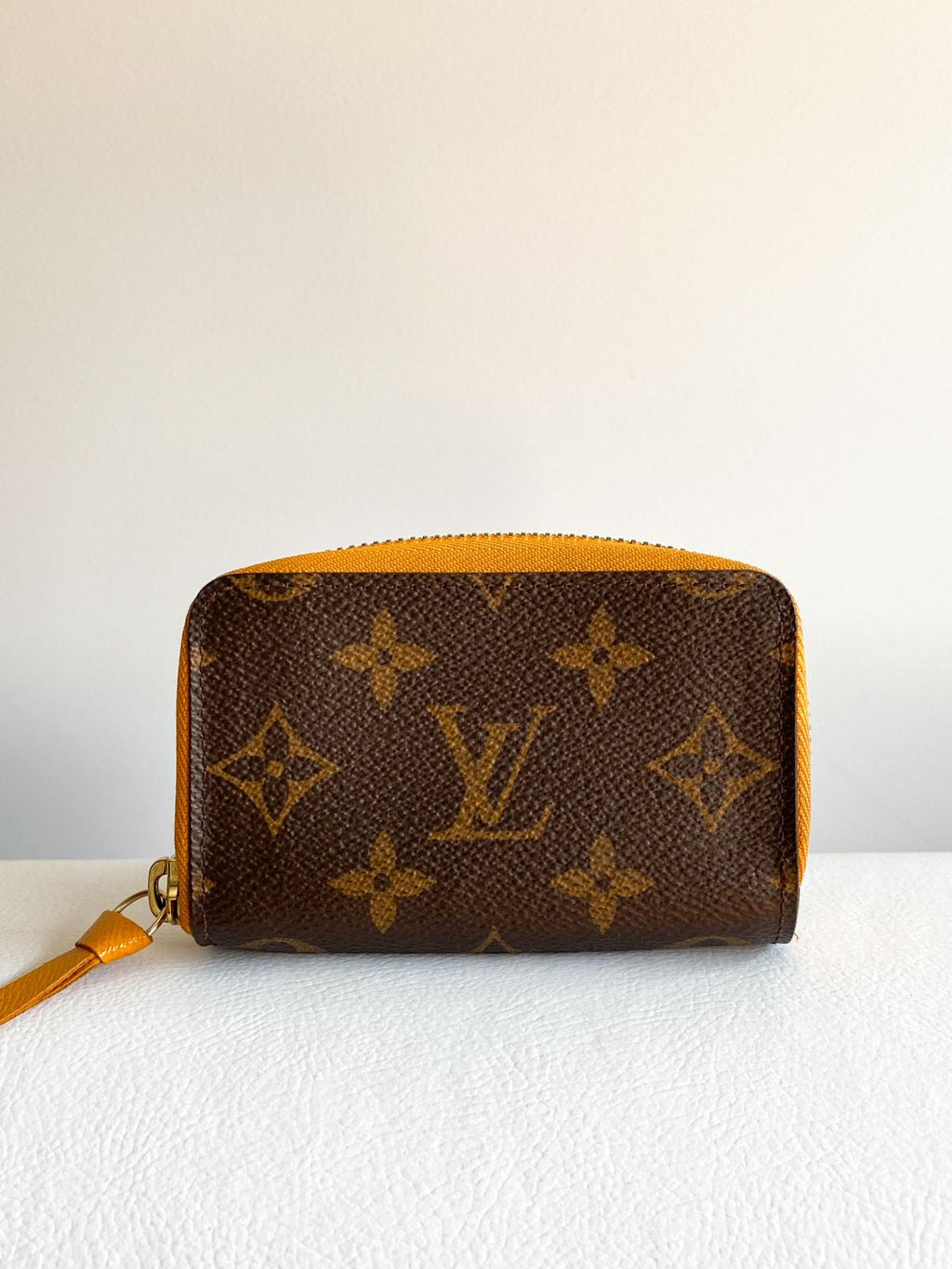 Carteira Louis Vuitton Pequena - LUXO INTELIGENTE