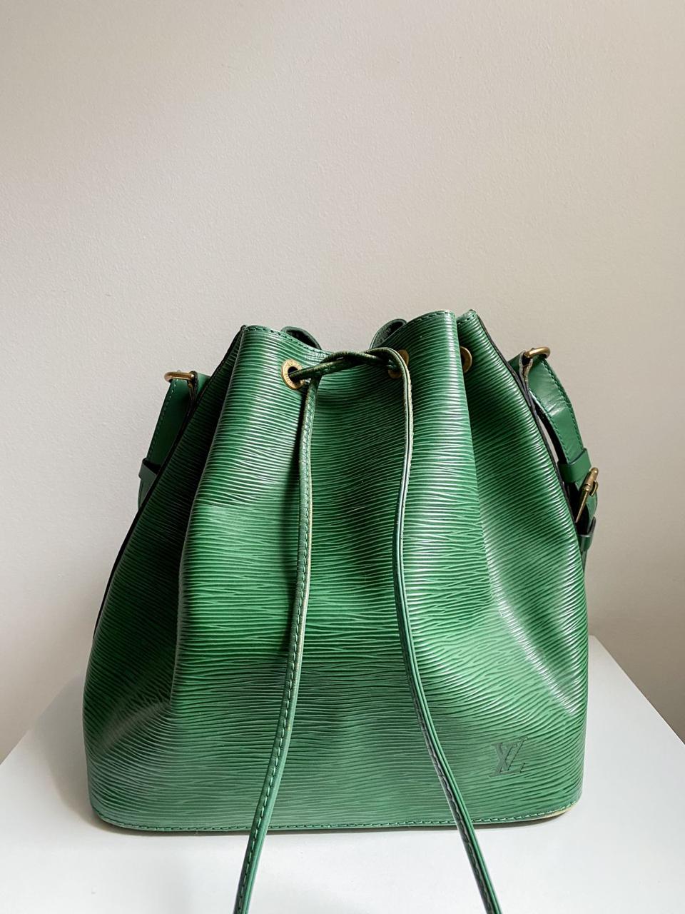 Bolsa Louis Vuitton Bucket Noé