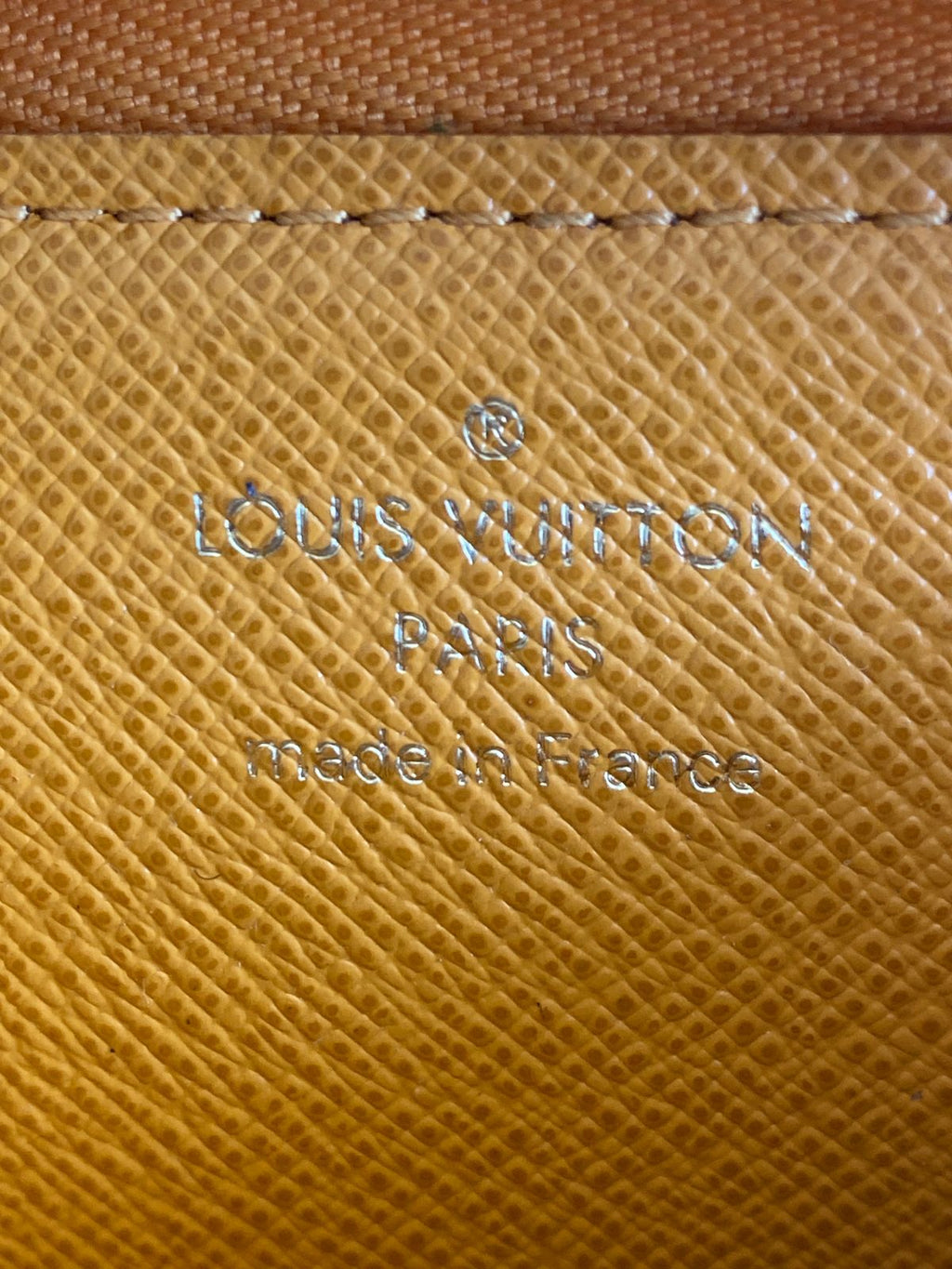 Carteira Louis Vuitton Pequena - LUXO INTELIGENTE