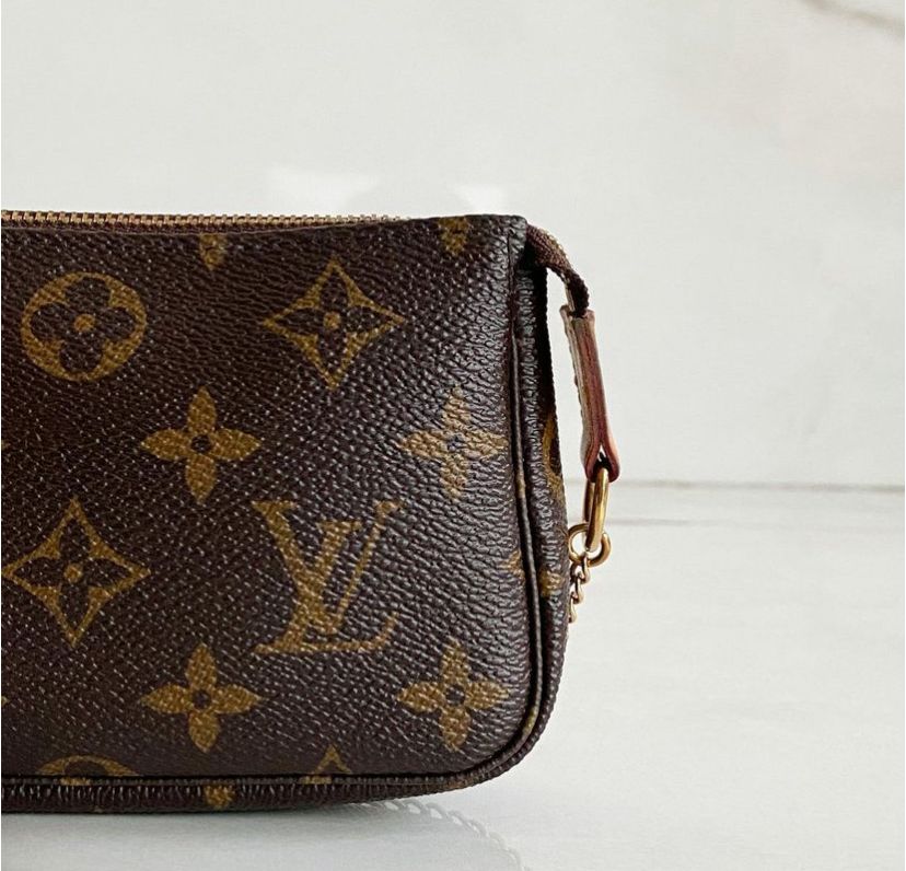 Bolsa Louis Vuitton Pochette Accessoires Mini