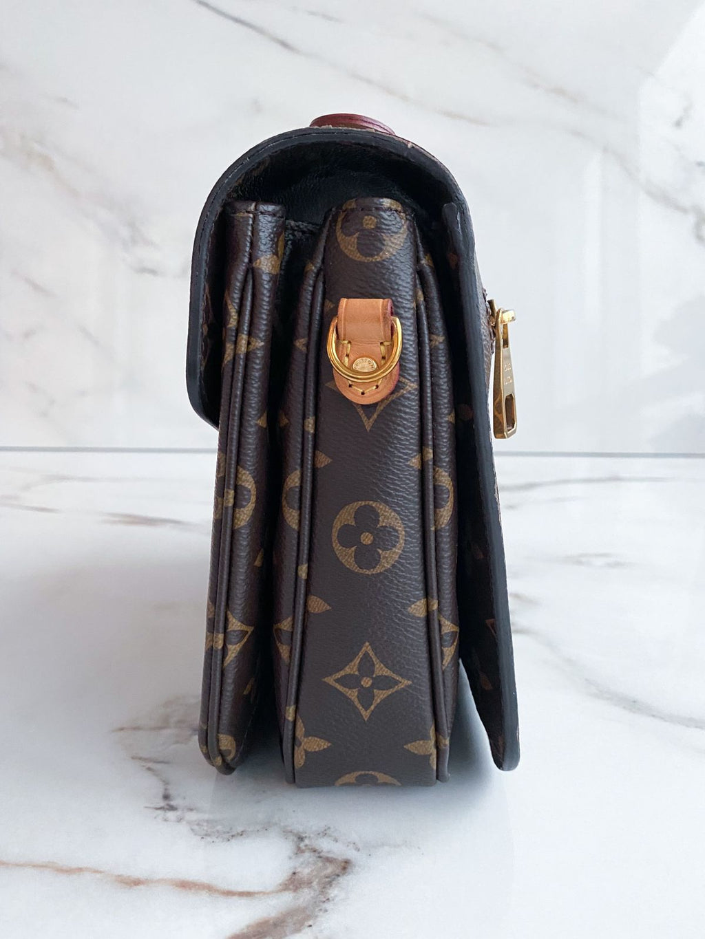 Bolsa Louis Vuitton Pochette Métis - LUXO INTELIGENTE