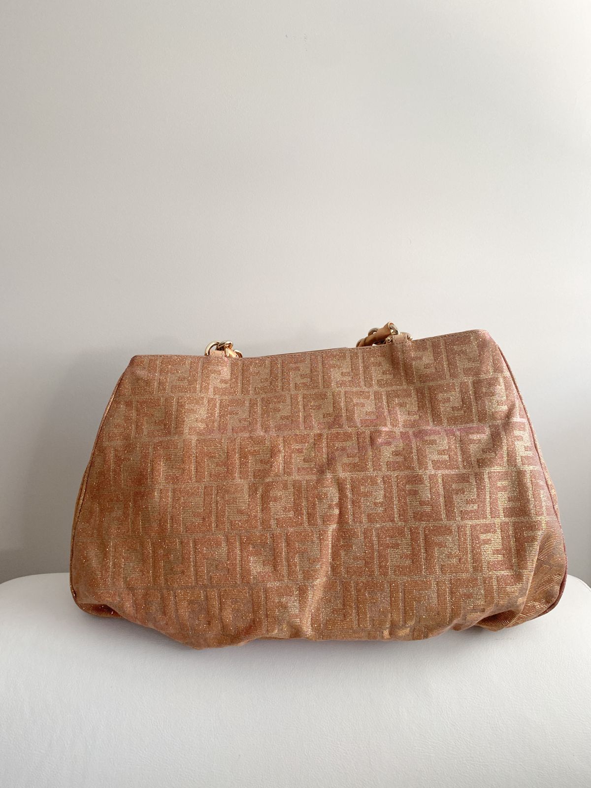 Bolsa Fendi Zucca Tote Holográfica - LUXO INTELIGENTE