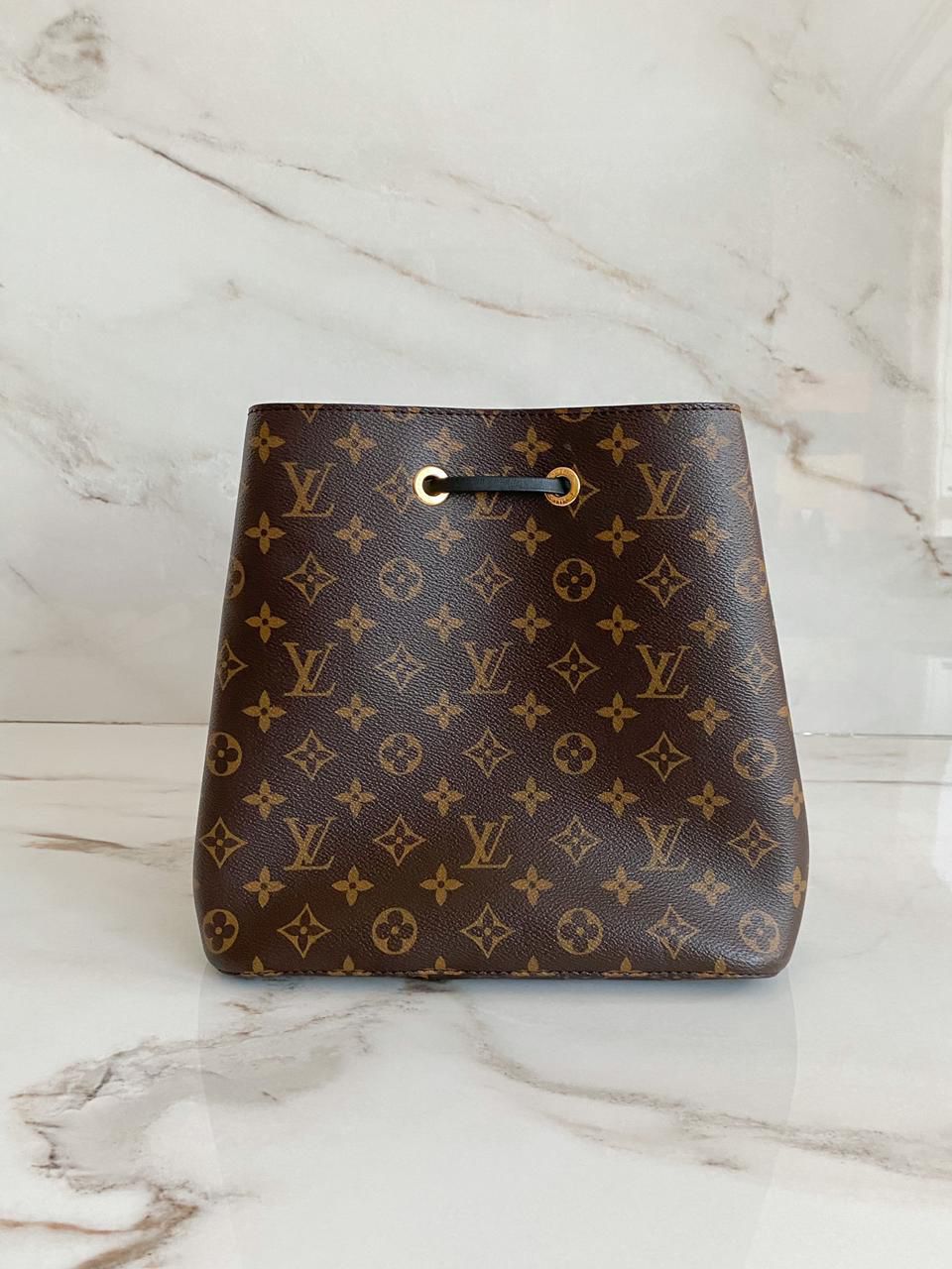 Bolsa Louis Vuitton NéoNoé MM - LUXO INTELIGENTE