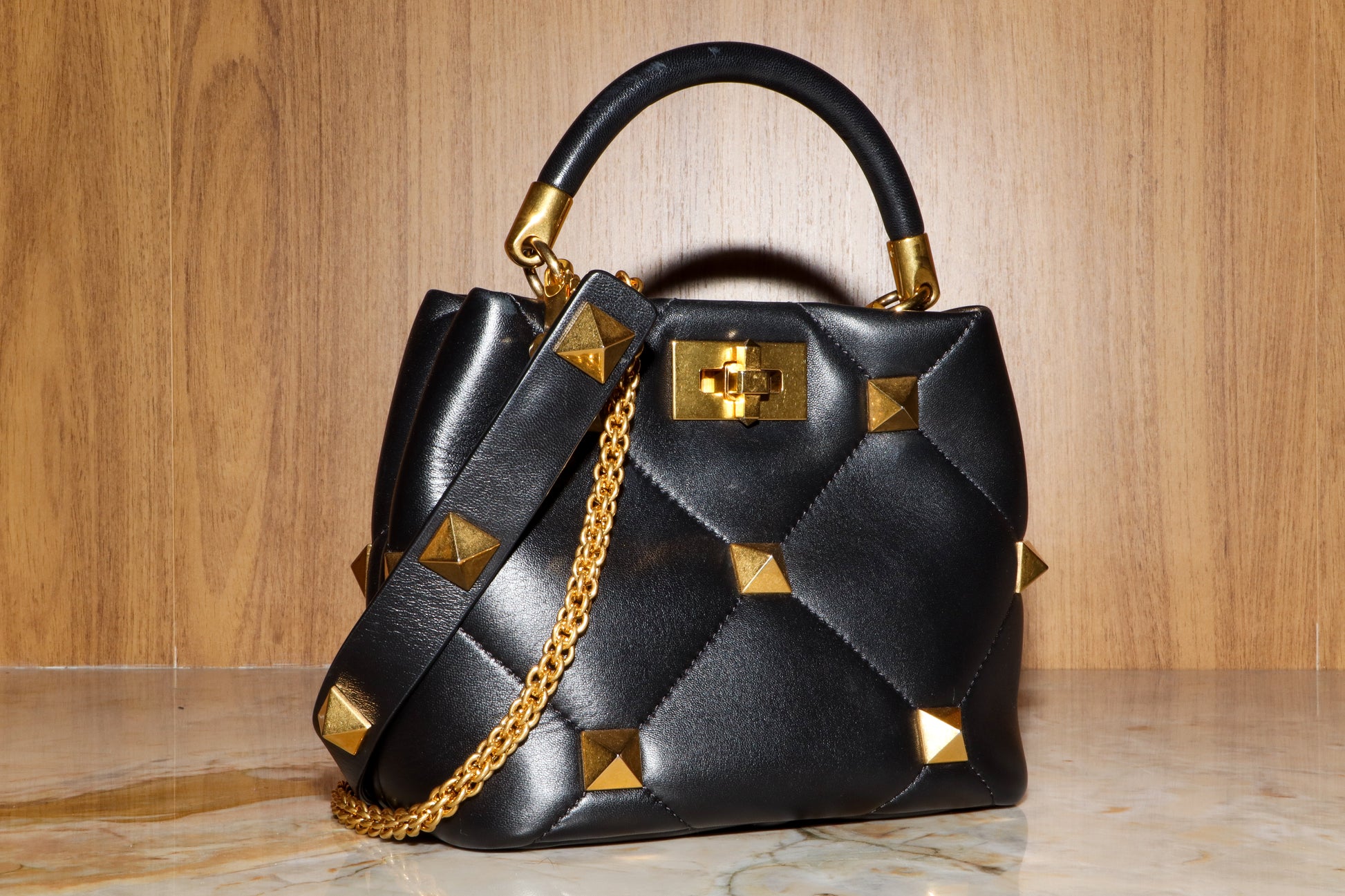 Bolsa Valetino Roman Stud Top Handle Small