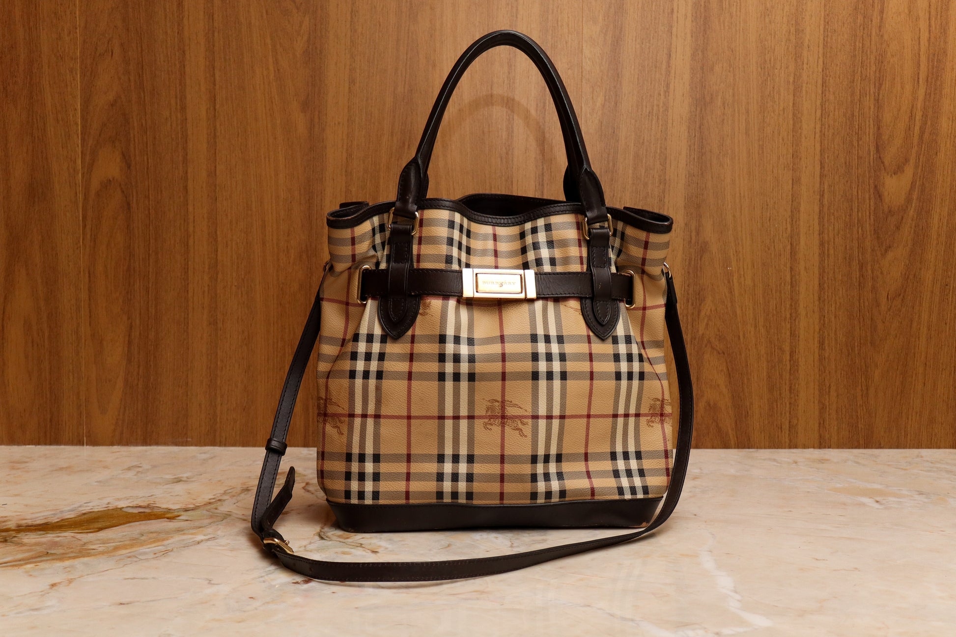 Bolsa Burberry Haymarket Check Belted