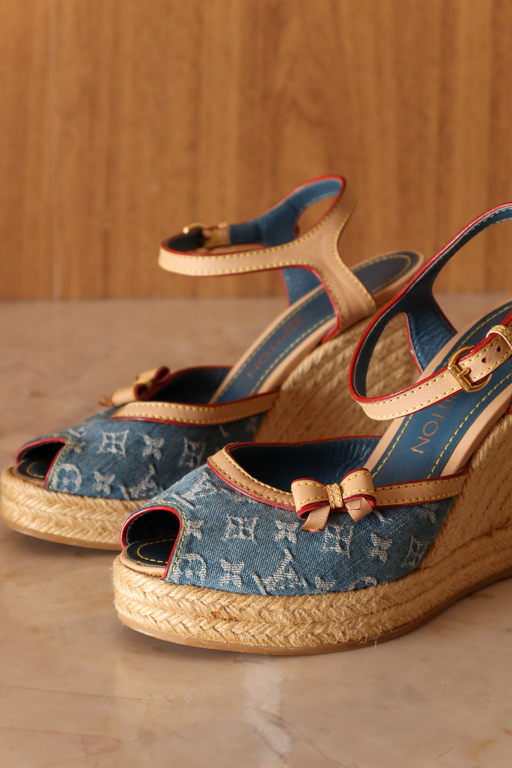 Sandália Louis Vuitton Denim