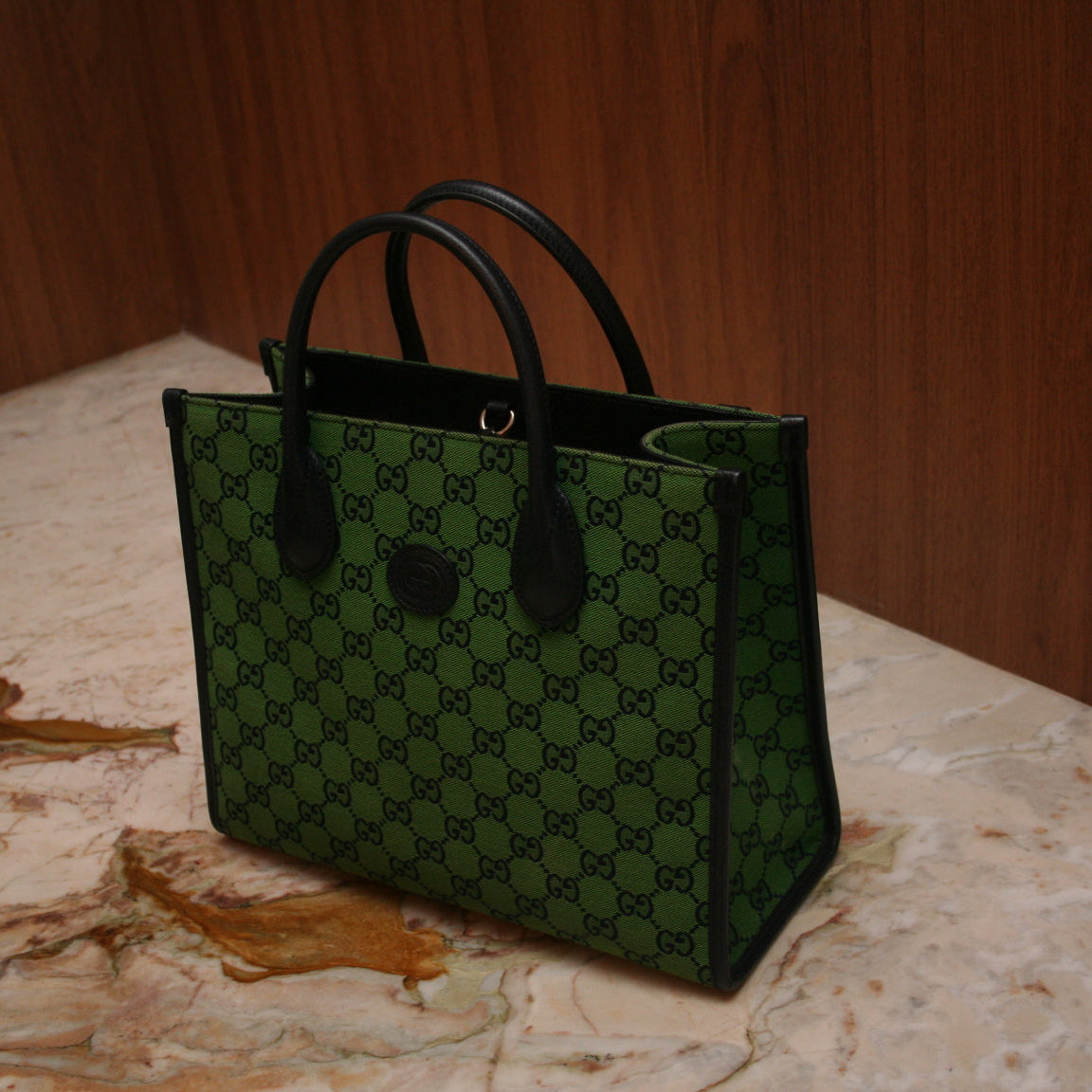 Bolsa Gucci GG Supreme Interlocking Tote Small