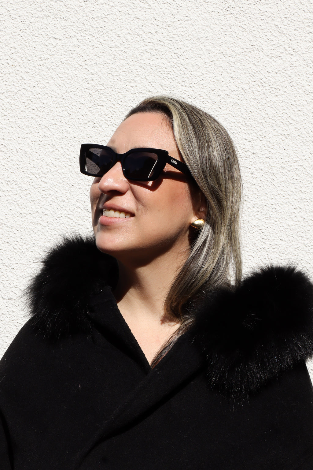 Óculos de Sol Fendi, em acetato preto