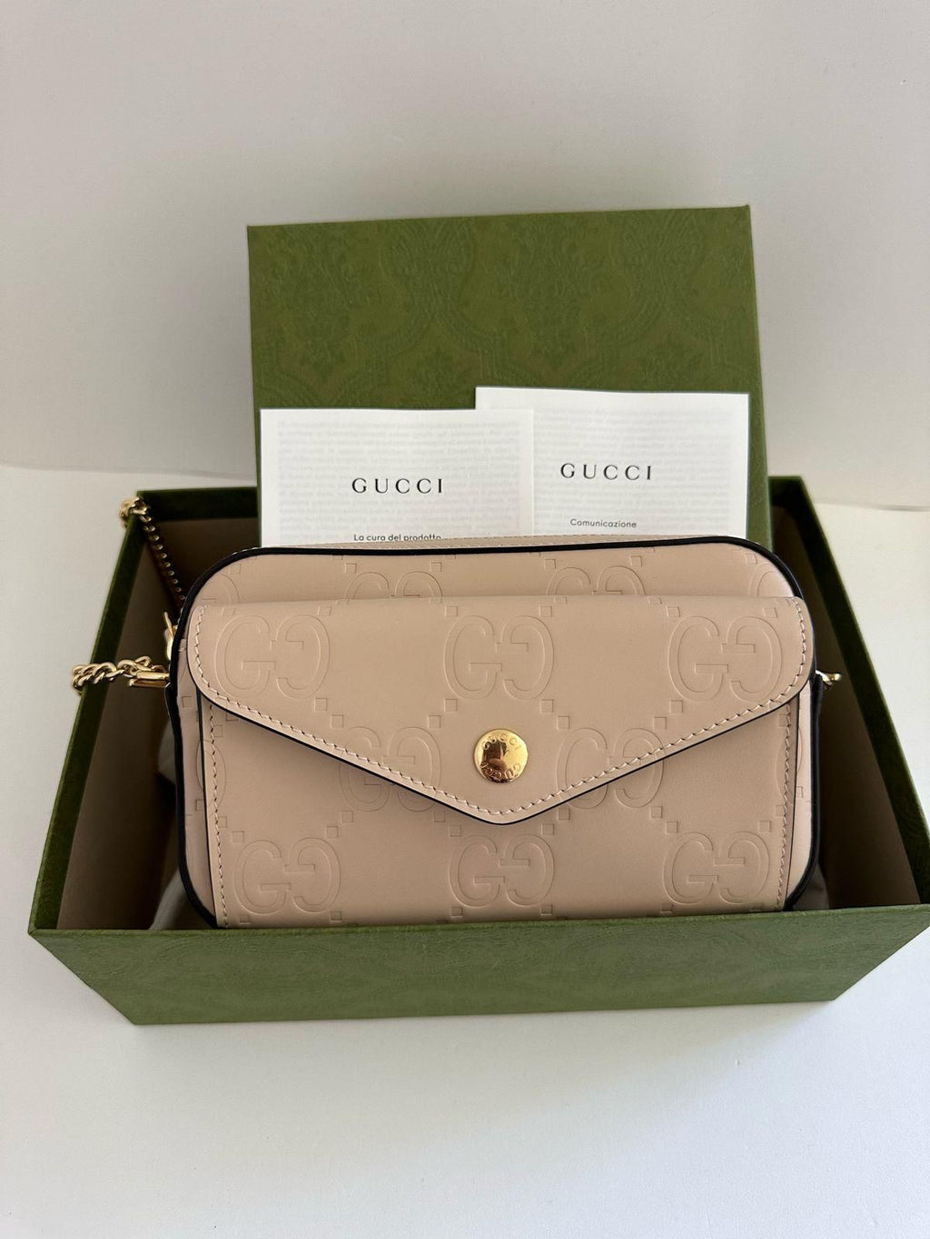Bolsa Gucci GG Embossed Supermini Nude