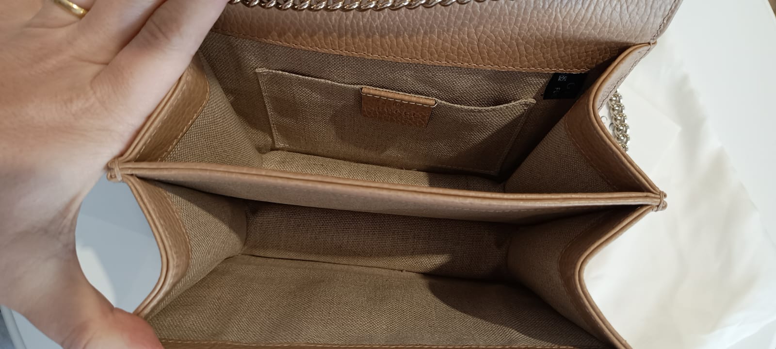 Bolsa Gucci Interlocking G Dollar Bege