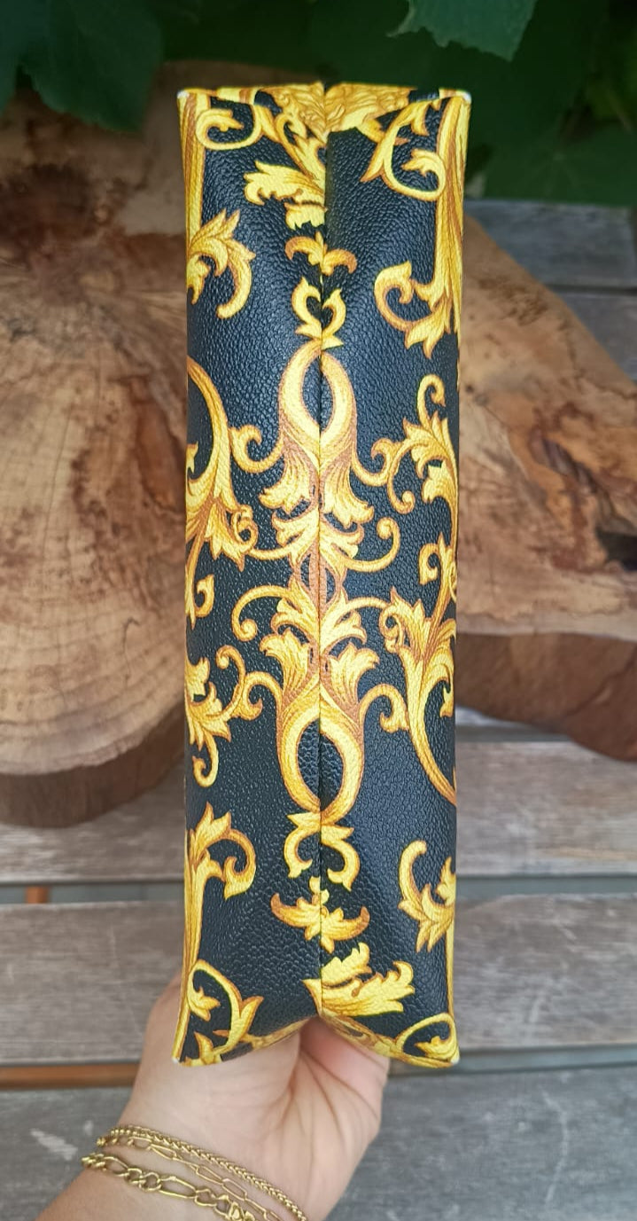 Necessaire / Clutch Versace em couro molinho