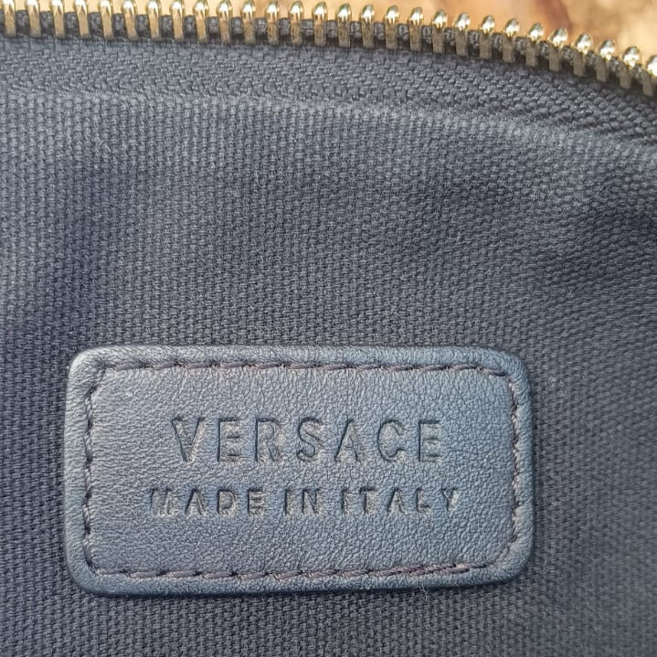 Necessaire / Clutch Versace em couro molinho