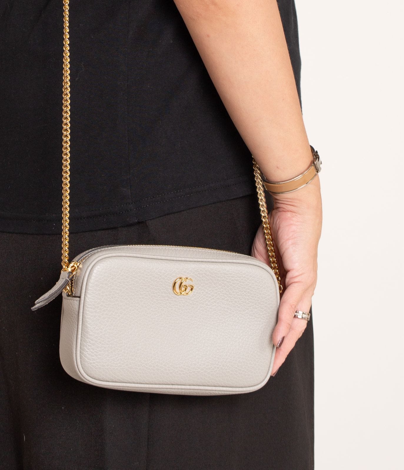 Bolsa Gucci GG Marmont Cinza Small