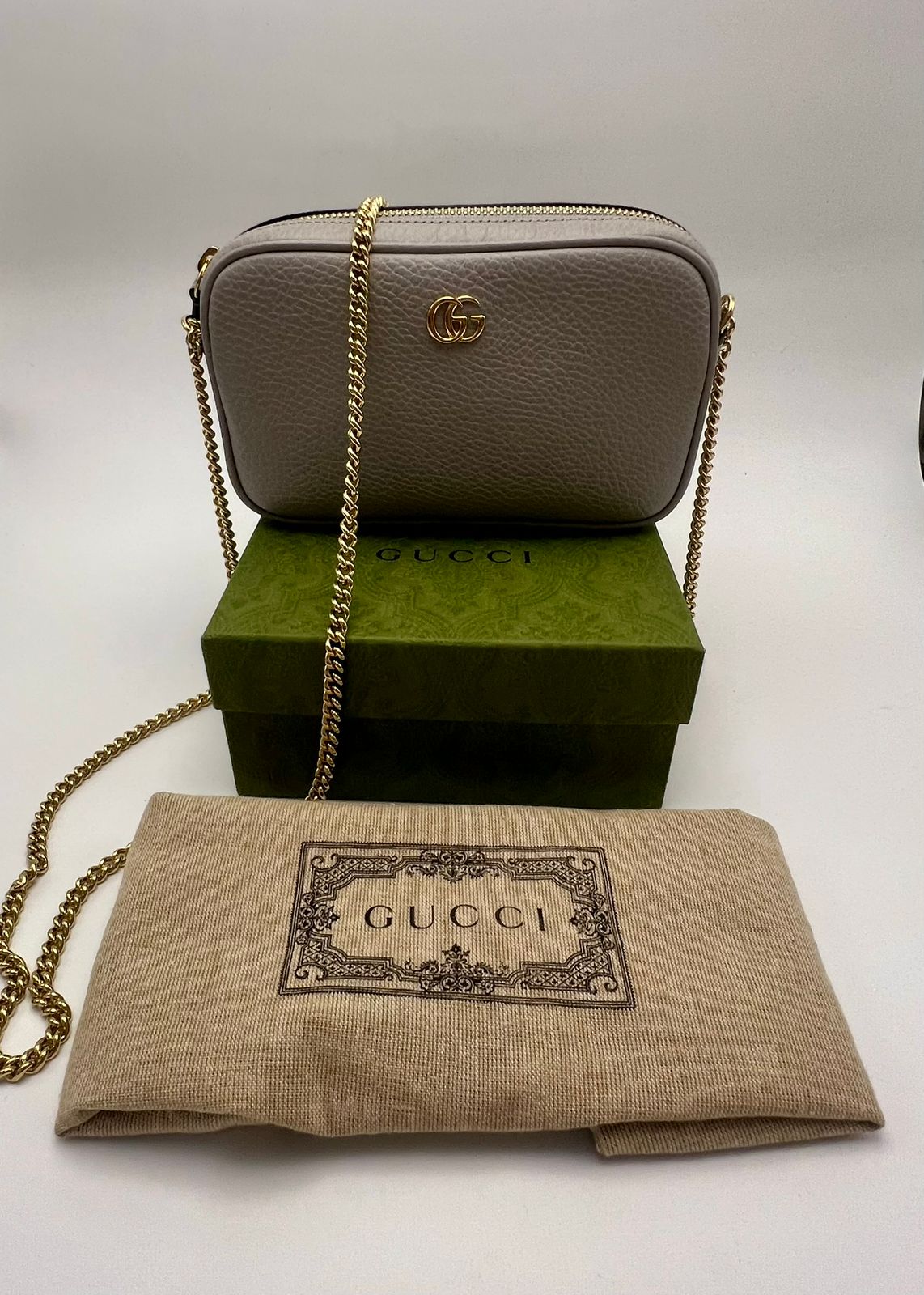 Bolsa Gucci GG Marmont Cinza Small