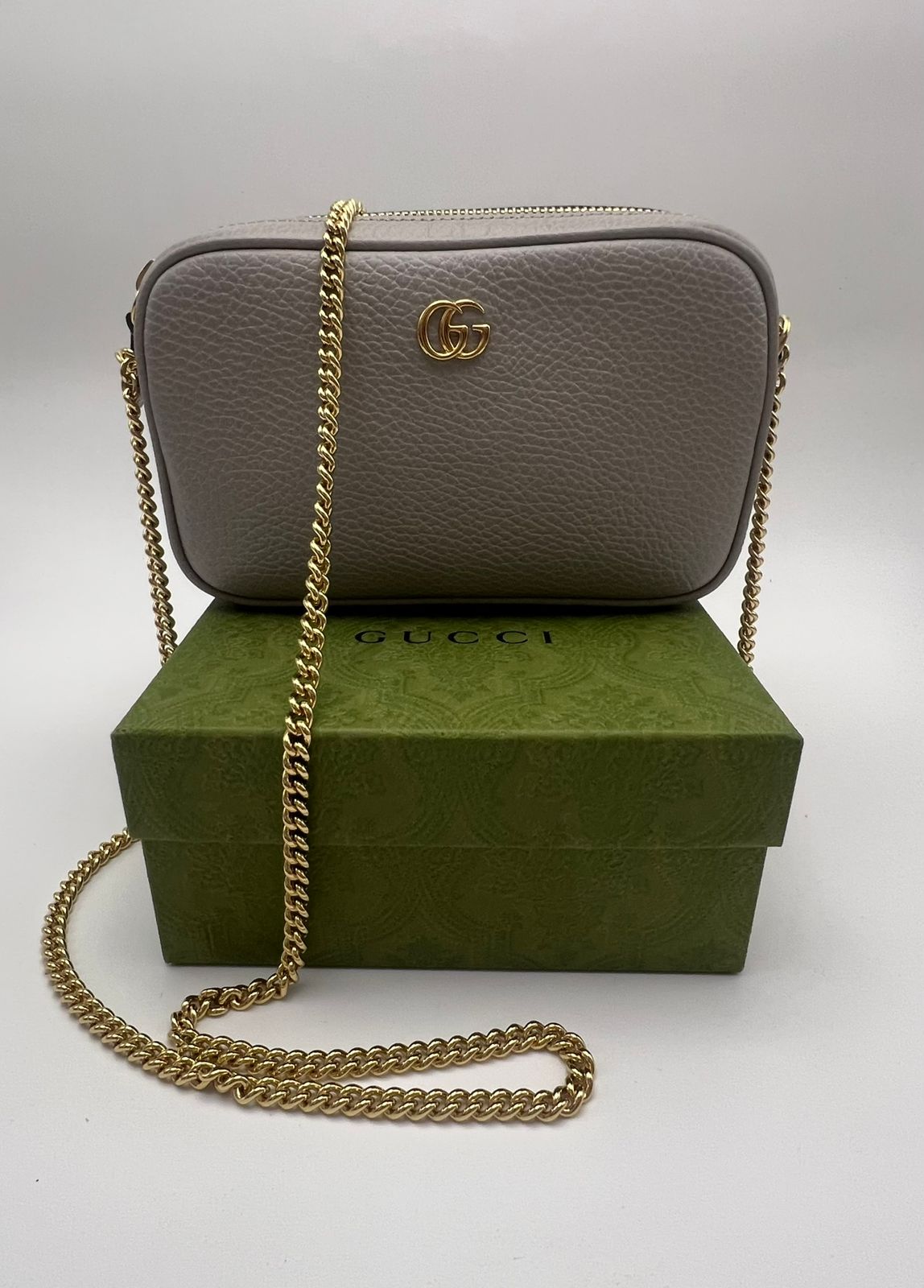 Bolsa Gucci GG Marmont Cinza Small