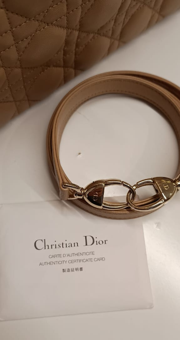 Bolsa Lady Dior Large bege