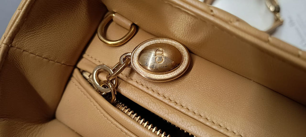 Bolsa Lady Dior Large bege