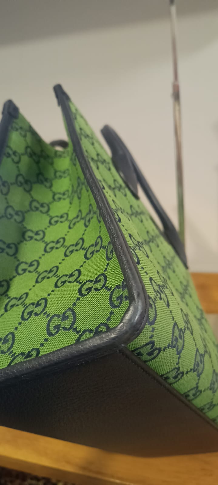 Bolsa Gucci GG Supreme Interlocking Tote Small