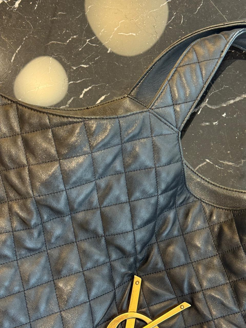 Bolsa YSL Icare, em couro preto