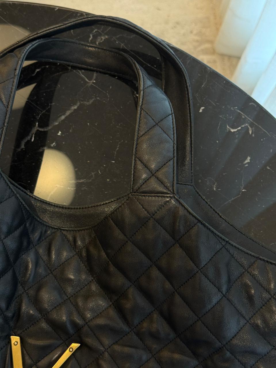 Bolsa YSL Icare, em couro preto