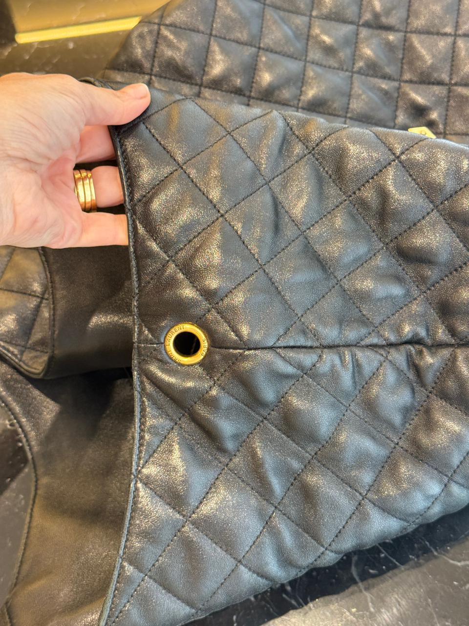 Bolsa YSL Icare, em couro preto