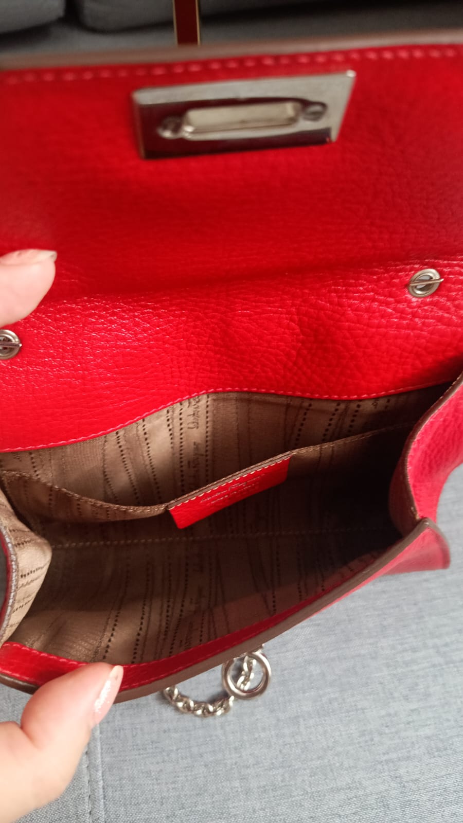 Bolsa Salvatore Ferragamo Gancini — Couro Vermelho