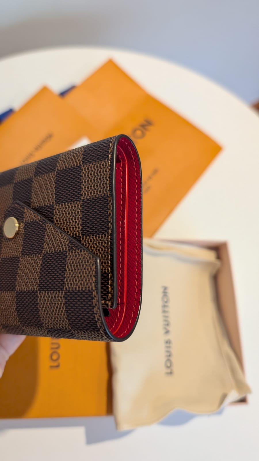 Carteira Louis Vuitton Victorine Damier Ebène