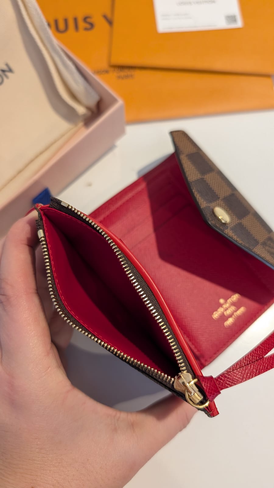 Carteira Louis Vuitton Victorine Damier Ebène