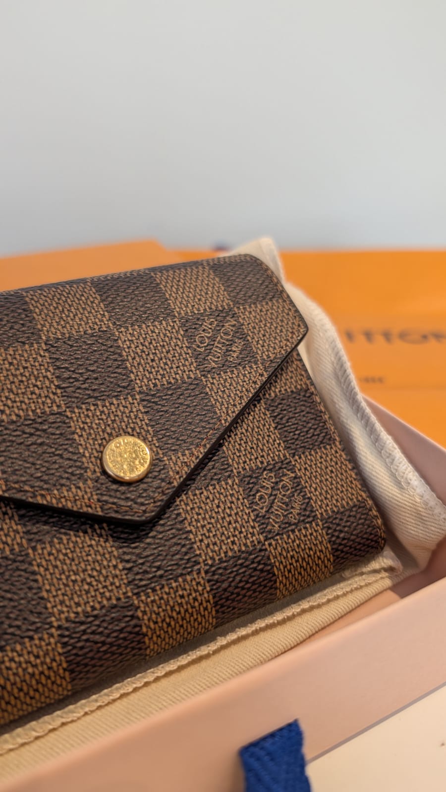 Carteira Louis Vuitton Victorine Damier Ebène
