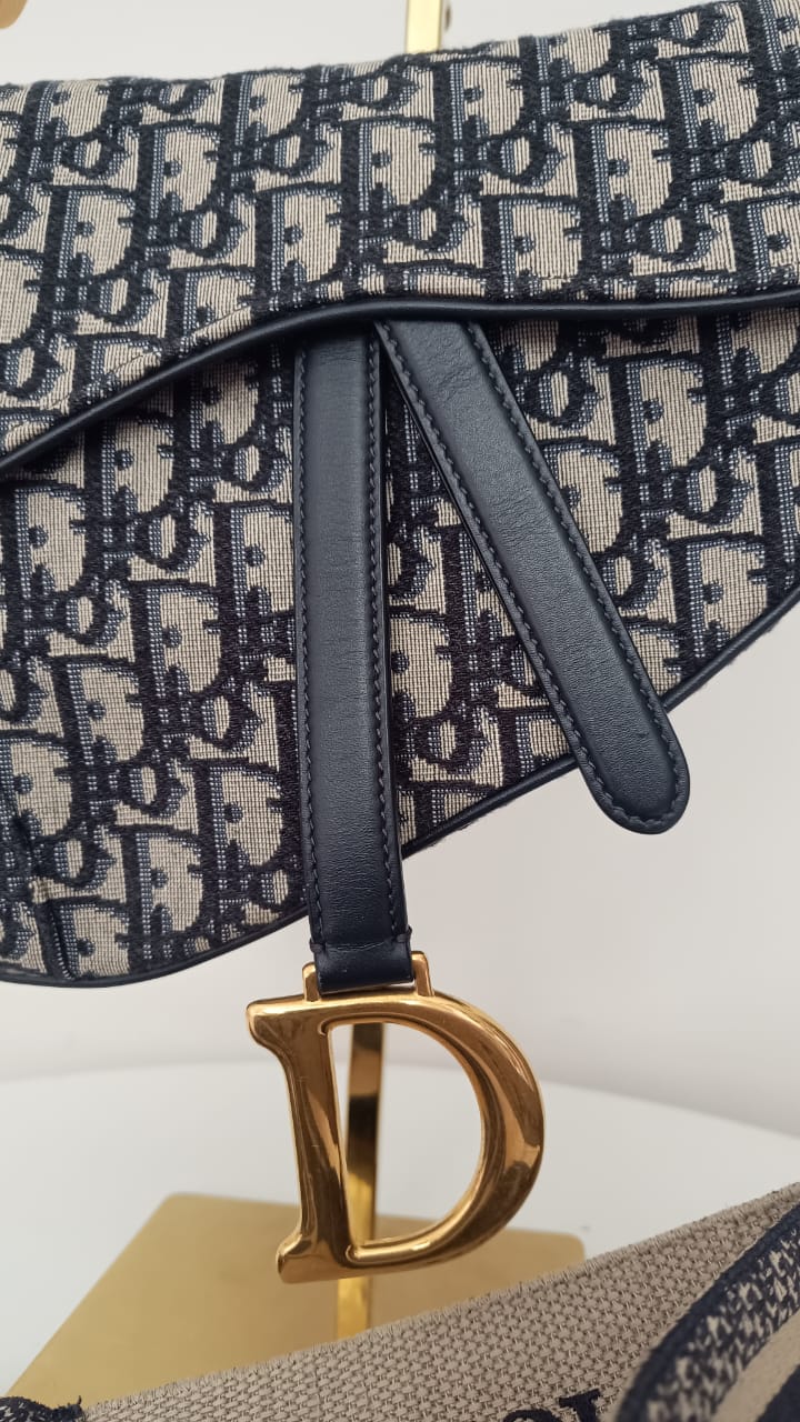 Bolsa Dior Saddle Jacquard Oblique Média