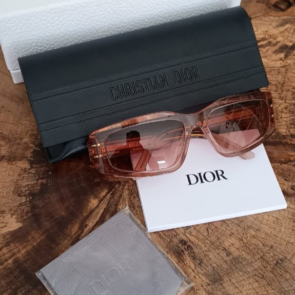 Óculos de sol Dior Signature S9U