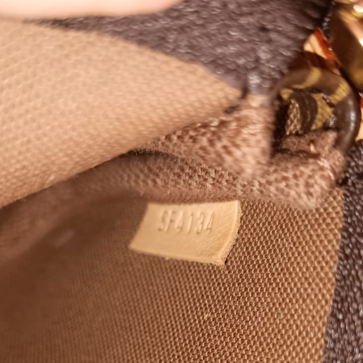 Bolsa Louis Vuitton Pochette Accessoires Mini