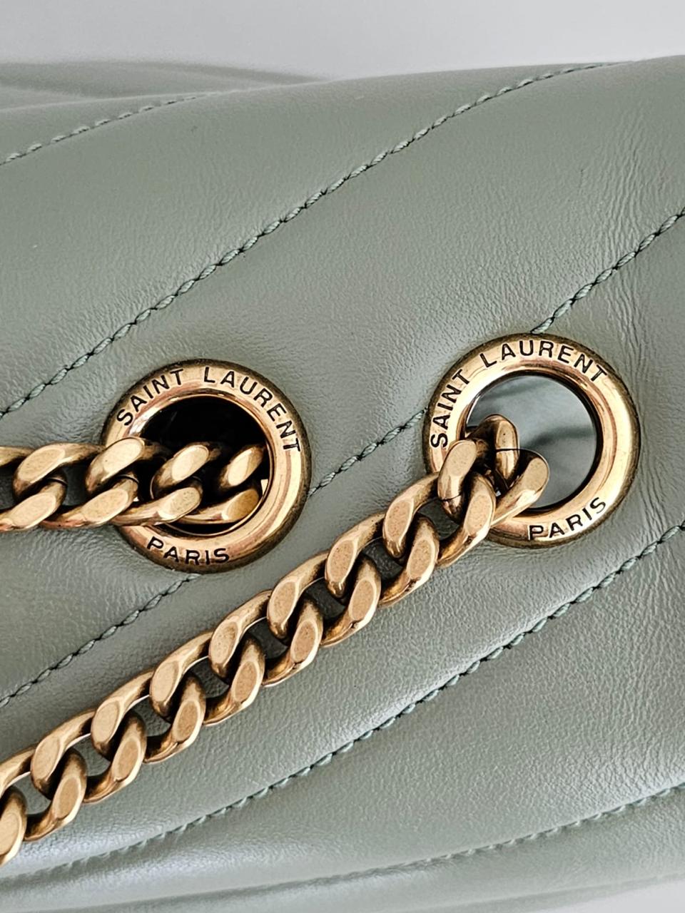 Bolsa YSL LouLou Média verde oliva