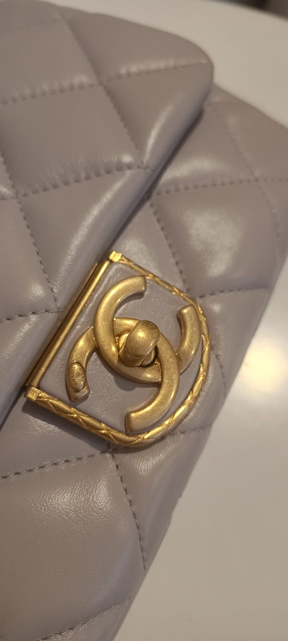 Bolsa Chanel Clássica mini cinza