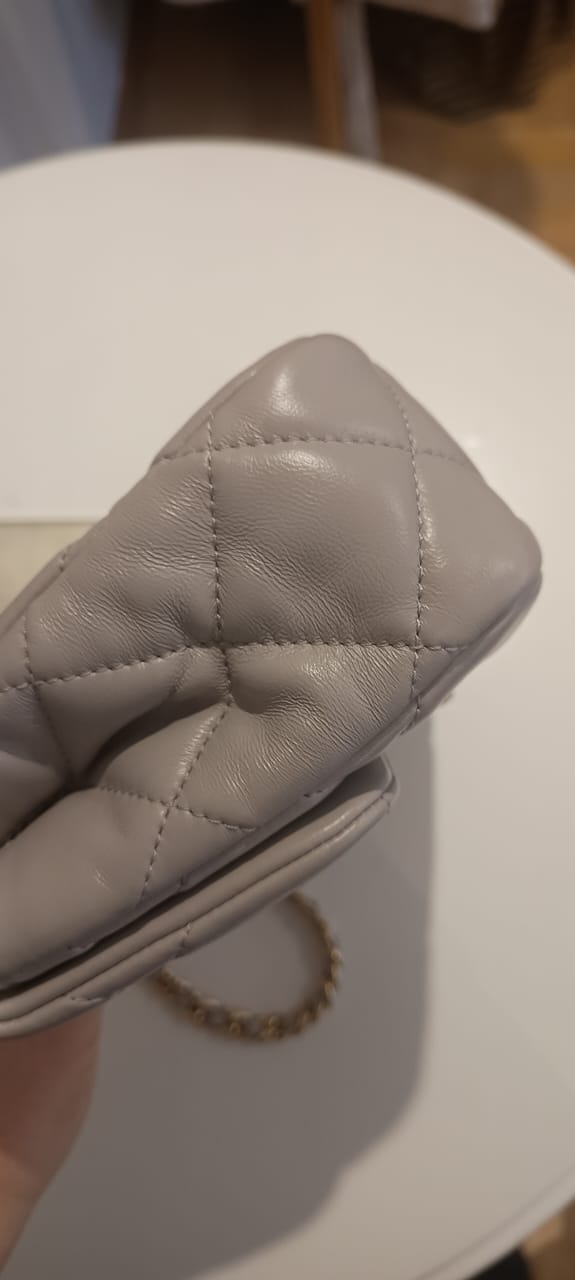 Bolsa Chanel Clássica mini cinza