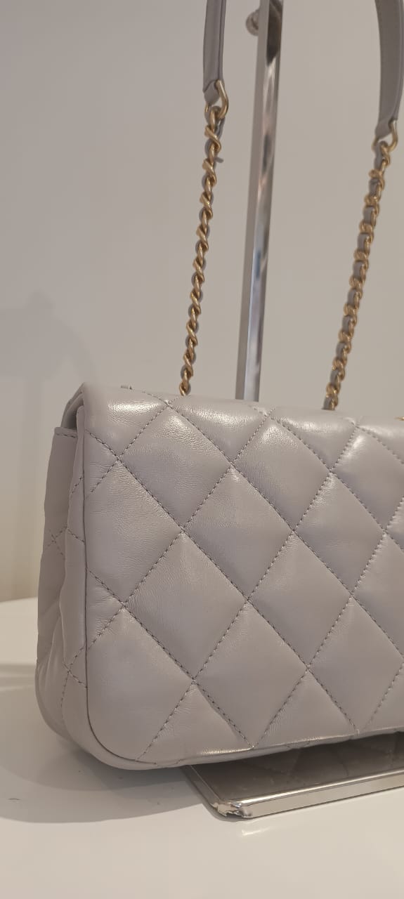 Bolsa Chanel Clássica mini cinza