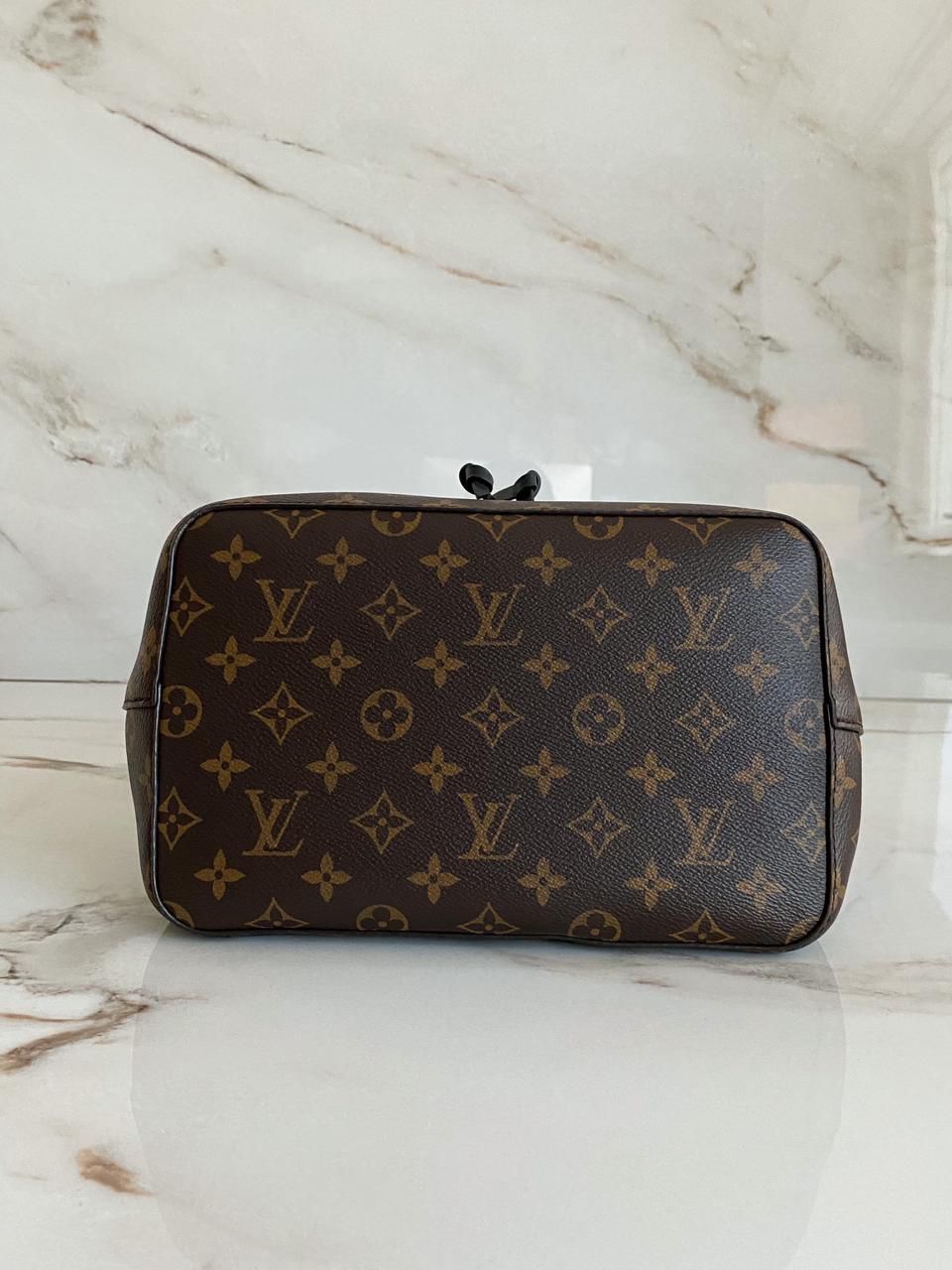 Bolsa Louis Vuitton NéoNoé MM - LUXO INTELIGENTE