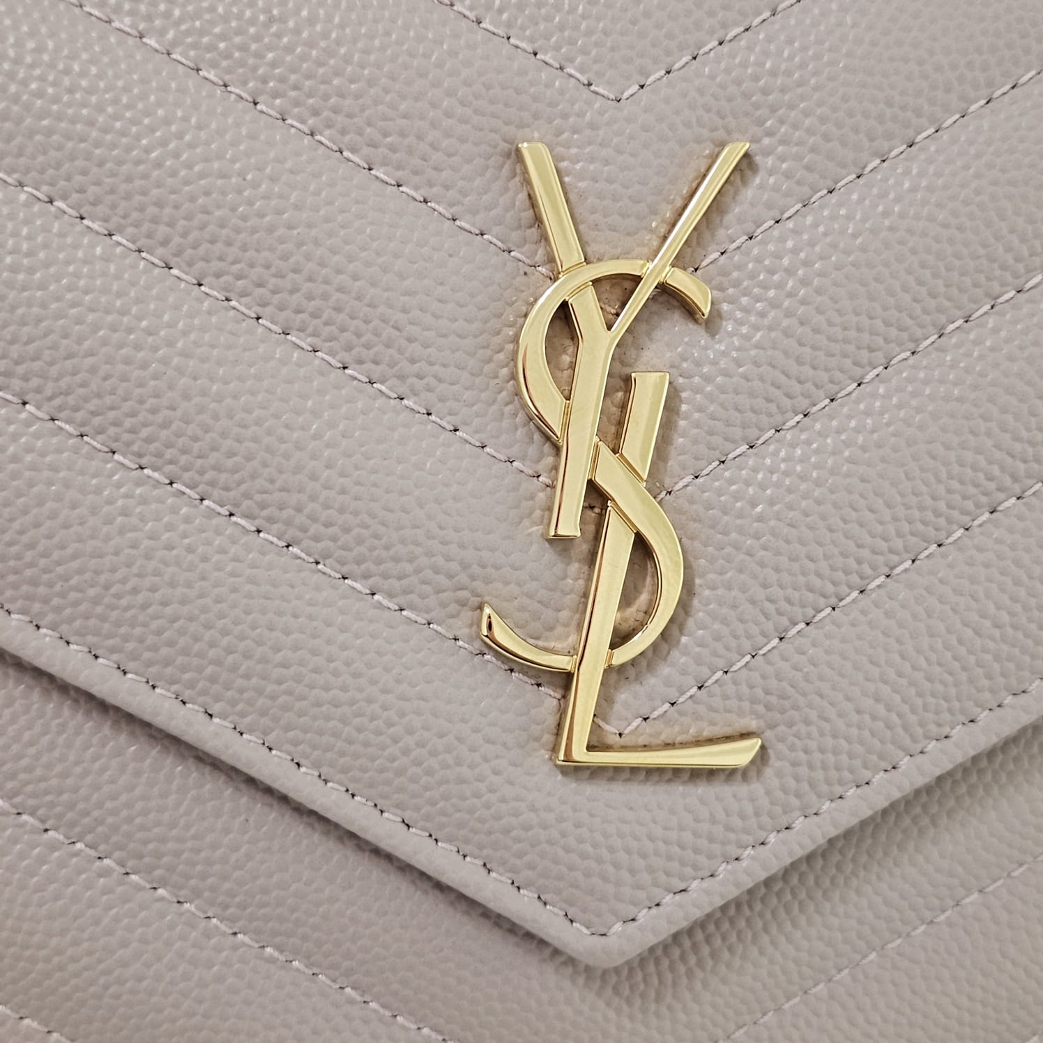 Bolsa YSL Envelope Nude 19cm