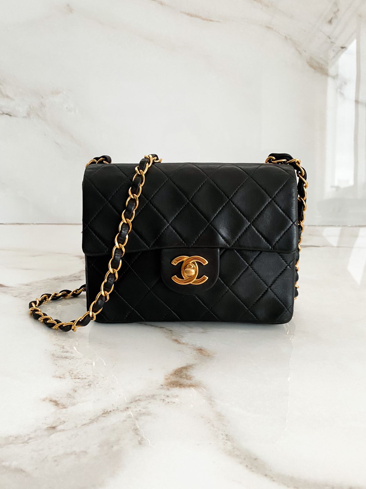 Timeless Mini Classic Half Flap - LUXO INTELIGENTE