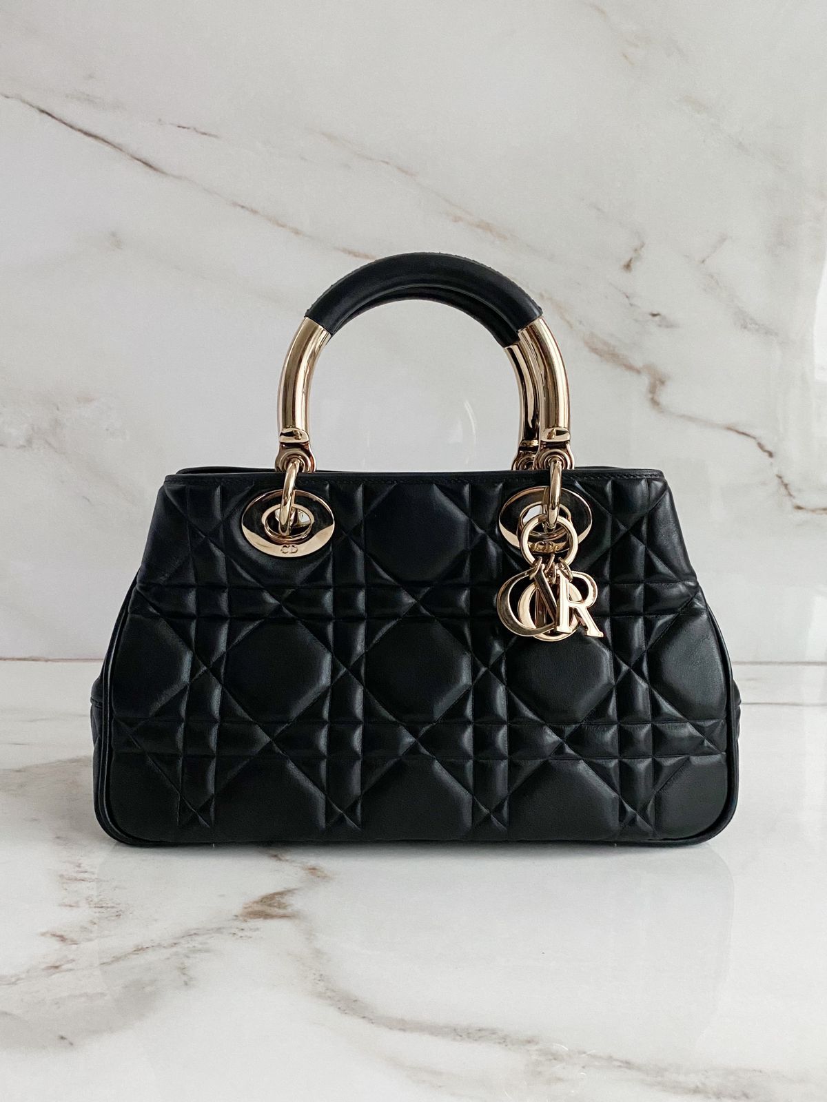 Lady 9522 - LUXO INTELIGENTE