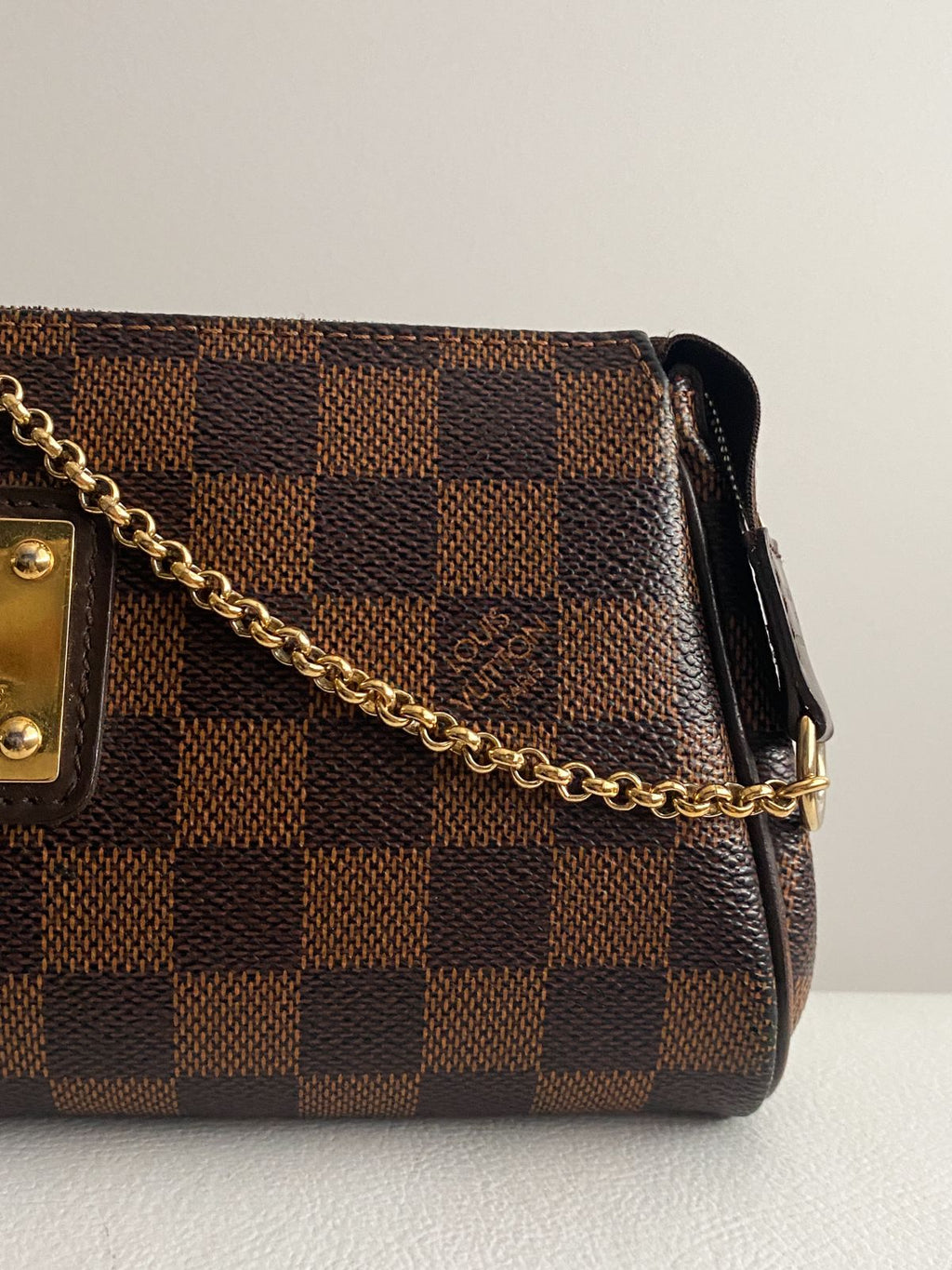Bolsa Louis Vuitton Pochette Eva - LUXO INTELIGENTE
