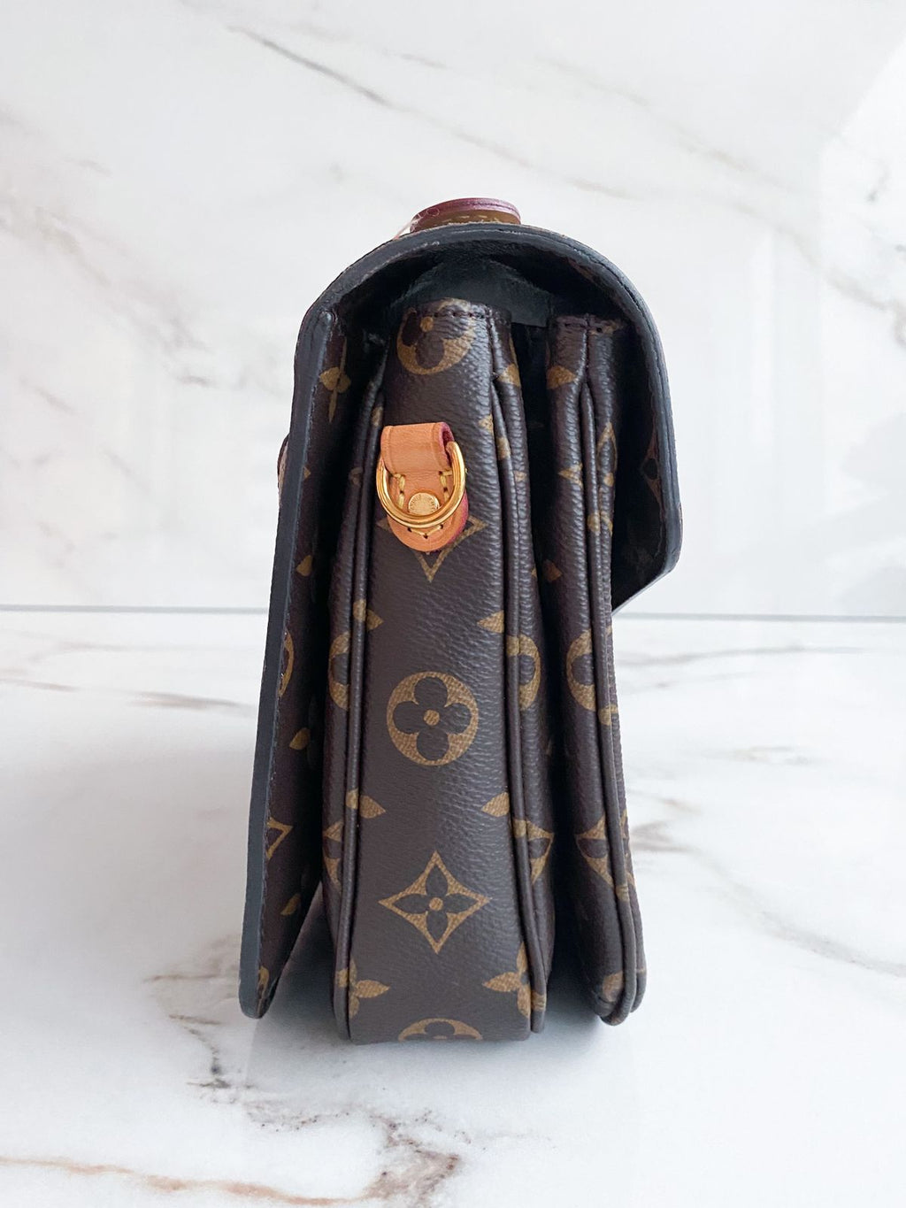 Bolsa Louis Vuitton Pochette Métis - LUXO INTELIGENTE
