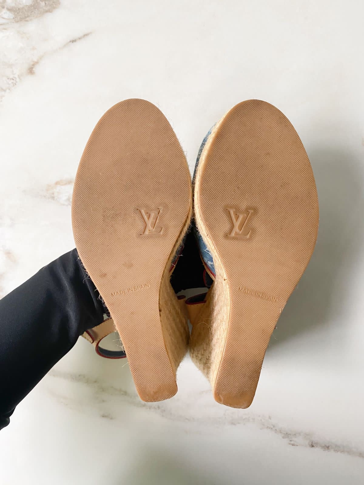 Sandalia Louis Vuitton denim - LUXO INTELIGENTE