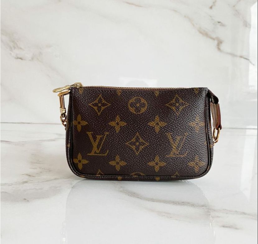 Bolsa Louis Vuitton Pochette Accessoires Mini